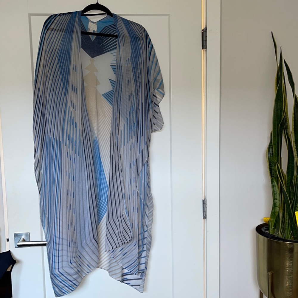 Cute flowy kimono coverup